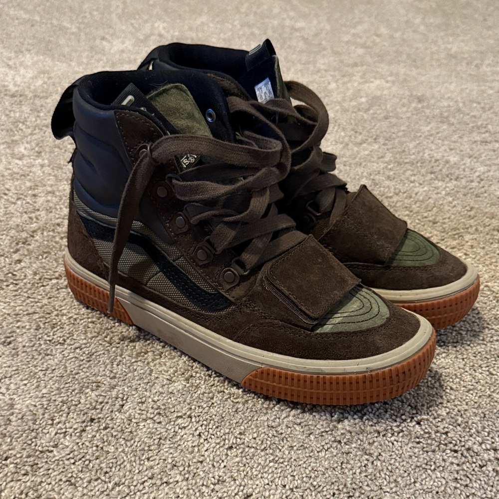 2021 Vans Comfycush MTE-WATER RESIST Grape Leaf Gum - 8.5W / 7M